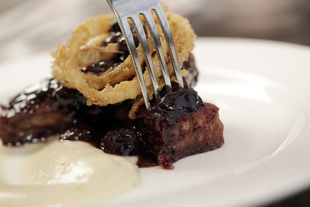 Italian food and dining atmosphere at Bianco Rosso Restaurant & Bar in Wilton, CT